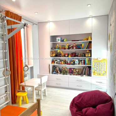 Продам квартиру, Льва Ландау просп. , 3 кім., 58 м², евроремонт 