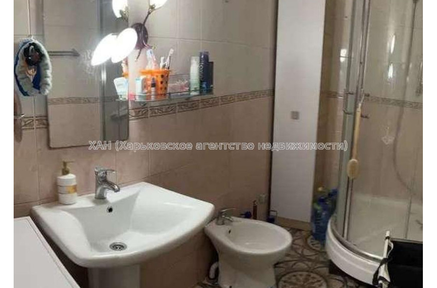 Продам квартиру, Индустриальный просп. , 2 кім., 50 м², косметический ремонт 