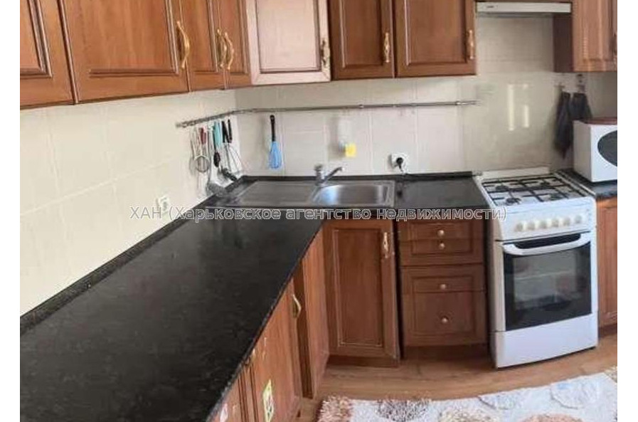 Продам квартиру, Индустриальный просп. , 2 кім., 50 м², косметический ремонт 
