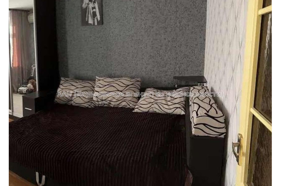 Продам квартиру, Индустриальный просп. , 2 кім., 50 м², косметический ремонт 