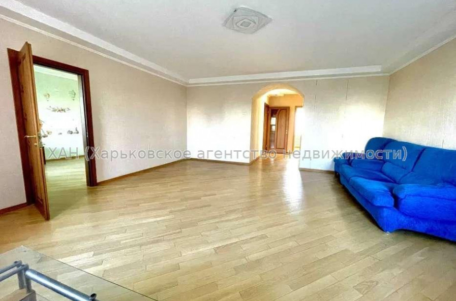 Продам квартиру, Академика Павлова ул. , 5  ком., 153 м², капитальный ремонт 