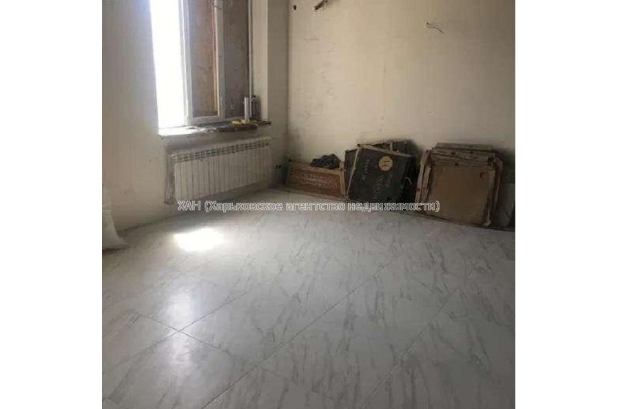 Продам квартиру, Гвардейцев Широнинцев ул. , 2 кім., 76 м², без отделочных работ 