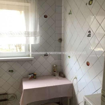 Продам квартиру, Академика Павлова ул. , 2 кім., 46 м², советский ремонт 