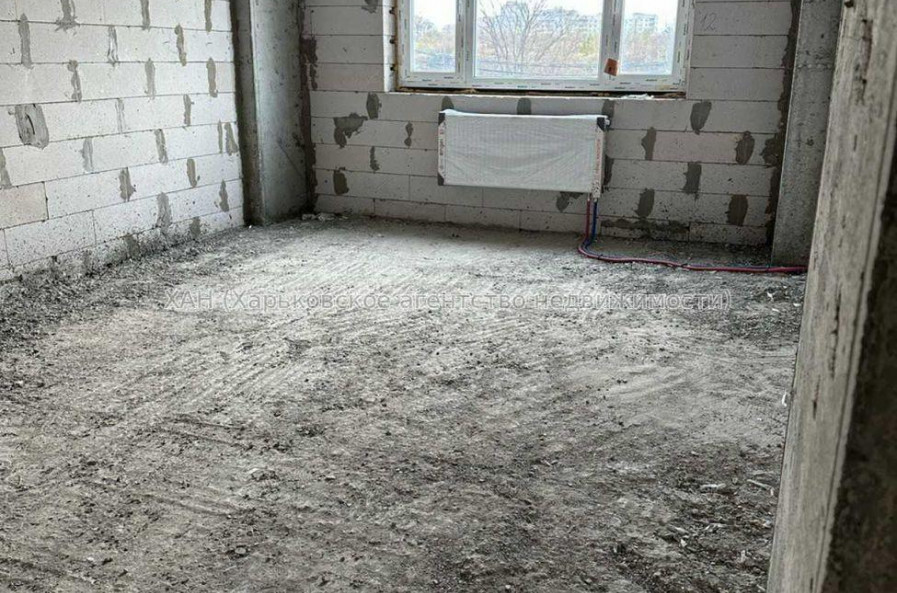 Продам квартиру, Героев Харькова просп. , 3 кім., 102 м², без внутренних работ 