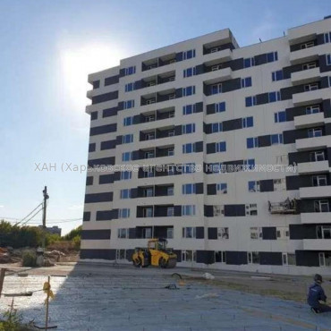 Продам квартиру, Героев Харькова просп. , 3  ком., 102 м², без внутренних работ 