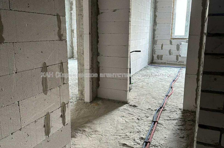 Продам квартиру, Героев Харькова просп. , 3 кім., 102 м², без внутренних работ 