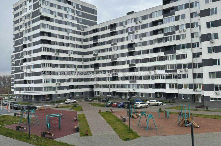 Продам квартиру, Героев Харькова просп. , 3 кім., 102 м², без внутренних работ 