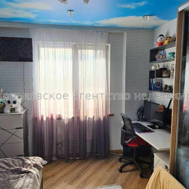 Продам квартиру, Клочковская ул. , 3  ком., 87 м², евроремонт 