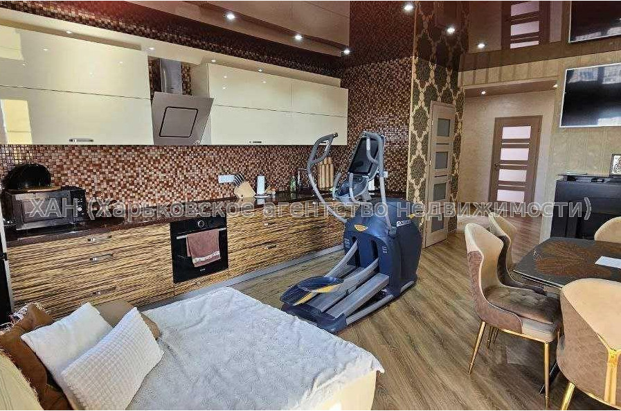 Продам квартиру, Клочковская ул. , 3  ком., 87 м², евроремонт 