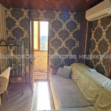 Продам квартиру, Клочковская ул. , 3  ком., 87 м², евроремонт 