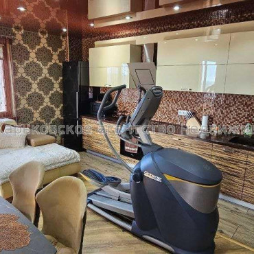 Продам квартиру, Клочковская ул. , 3  ком., 87 м², евроремонт 