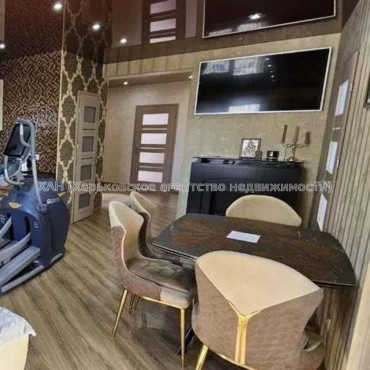 Продам квартиру, Клочковская ул. , 3  ком., 87 м², евроремонт 