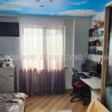 Продам квартиру, Клочковская ул. , 3  ком., 87 м², евроремонт 
