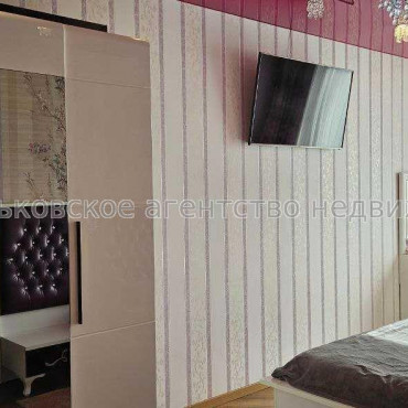 Продам квартиру, Клочковская ул. , 3  ком., 87 м², евроремонт 