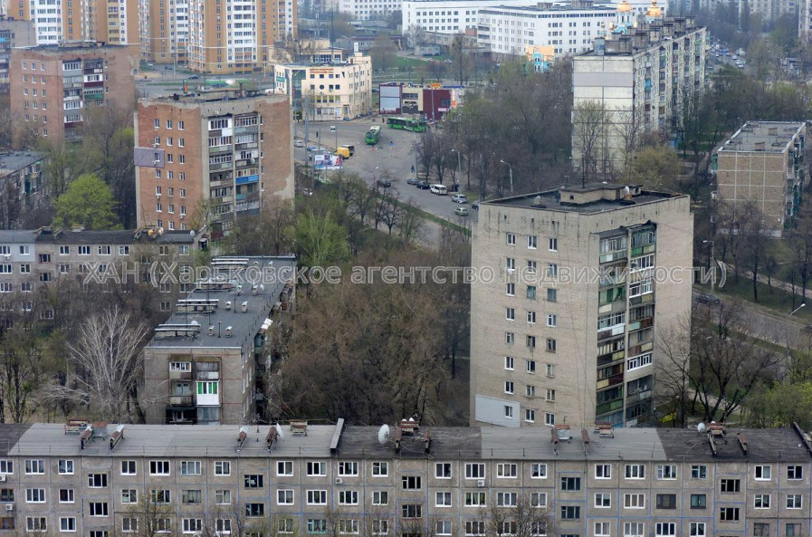 Продам квартиру, Юбилейный просп. , 1  ком., 33 м², без отделочных работ 