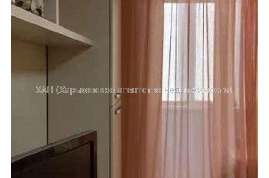 Продам квартиру, Юрия Паращука ул. , 2  ком., 40 м², капитальный ремонт 