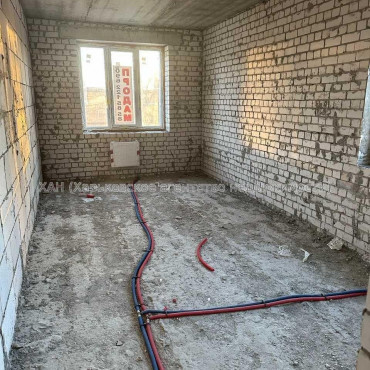 Продам квартиру, Ботаническая ул. , 2 кім., 79 м², без внутренних работ 