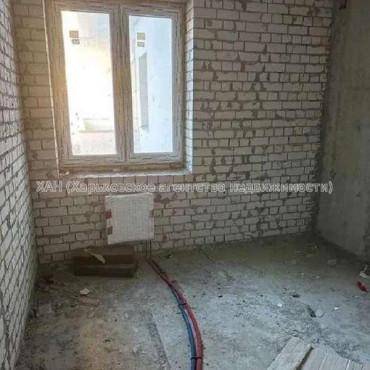 Продам квартиру, Ботаническая ул. , 2 кім., 79 м², без внутренних работ 