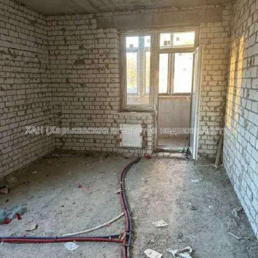 Продам квартиру, Ботаническая ул. , 2 кім., 79 м², без внутренних работ 