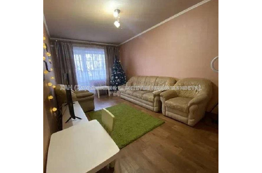 Продам квартиру, Александровский просп. , 3  ком., 56 м², капитальный ремонт 
