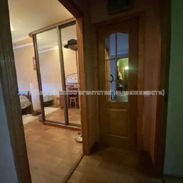 Продам квартиру, Александровский просп. , 3  ком., 56 м², капитальный ремонт 