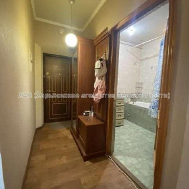 Продам квартиру, Александровский просп. , 3  ком., 56 м², капитальный ремонт 