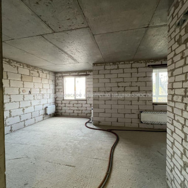 Продам квартиру, Европейская ул. , 2  ком., 51 м², без ремонта 