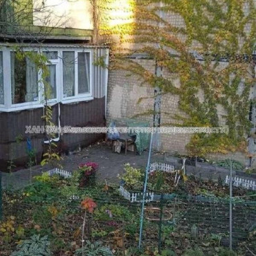 Продам квартиру, Тракторостроителей просп. , 3 кім., 61 м², капитальный ремонт 