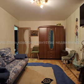 Продам квартиру, Тракторостроителей просп. , 3  ком., 61 м², капитальный ремонт