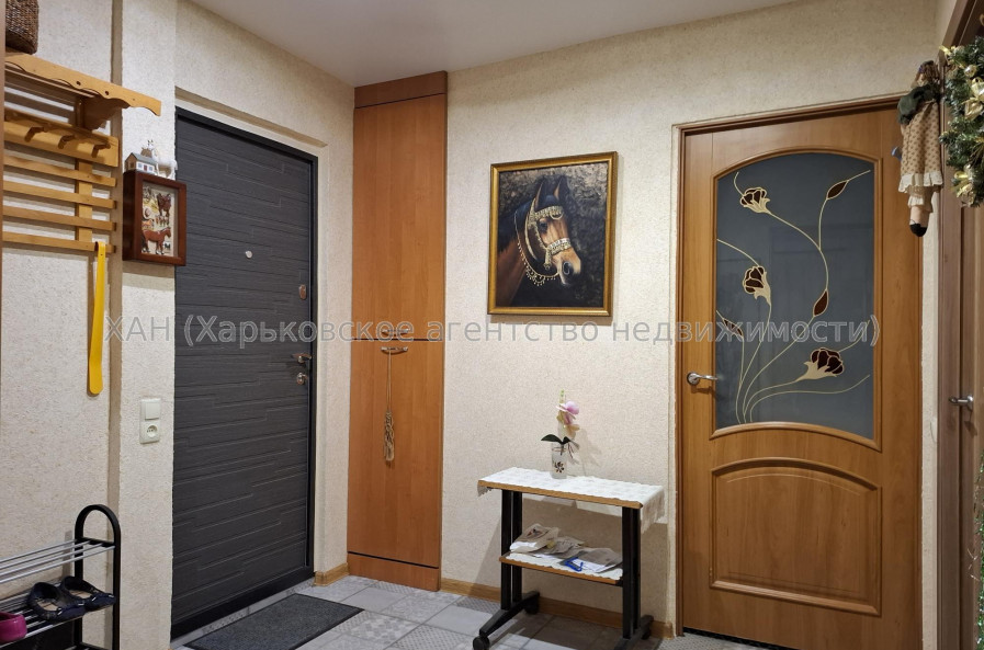 Продам квартиру, Тракторостроителей просп. , 3  ком., 61 м², капитальный ремонт 