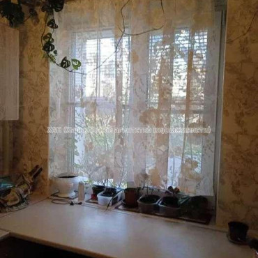 Продам квартиру, Тракторостроителей просп. , 3 кім., 61 м², капитальный ремонт 