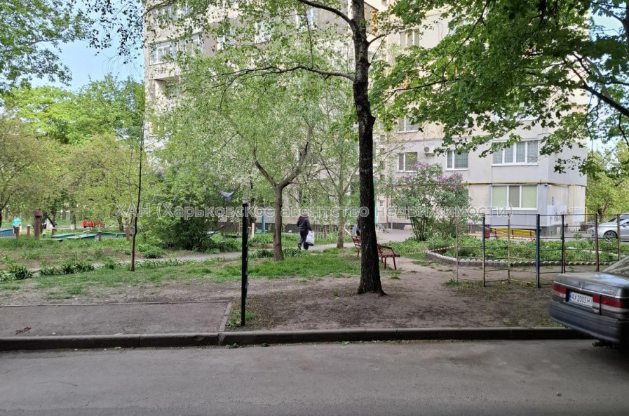 Продам квартиру, Тракторостроителей просп. , 1  ком., 32 м², косметический ремонт 