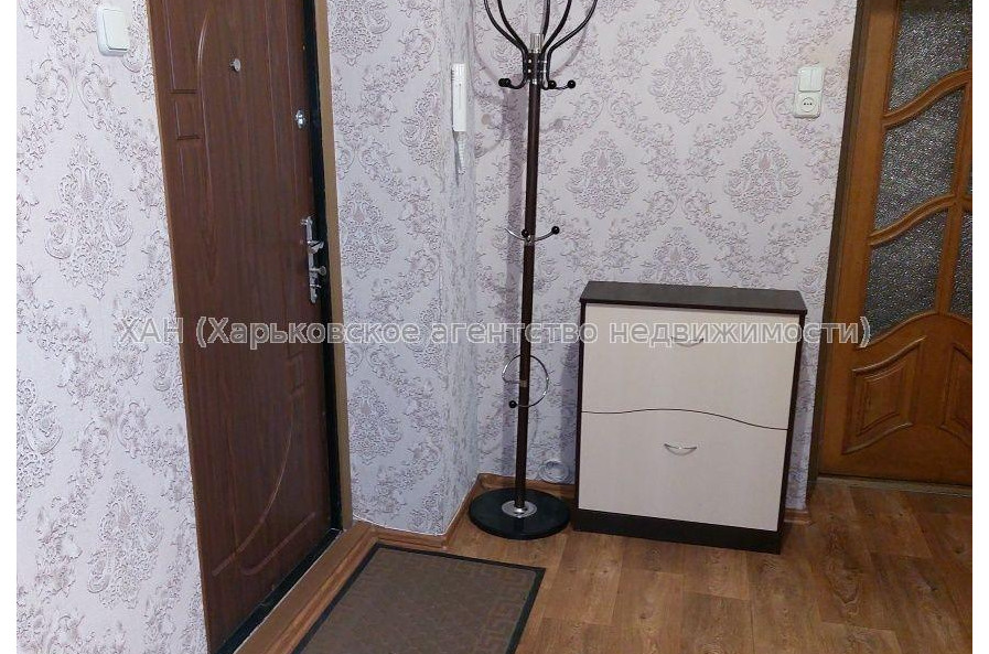 Продам квартиру, Владислава Зубенко ул. , 2 кім., 44 м², косметический ремонт 