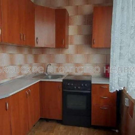 Продам квартиру, Владислава Зубенко ул. , 2  ком., 44 м², косметический ремонт