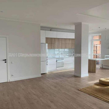 Продам квартиру, Культуры ул. , 3  ком., 119 м², авторский дизайн 