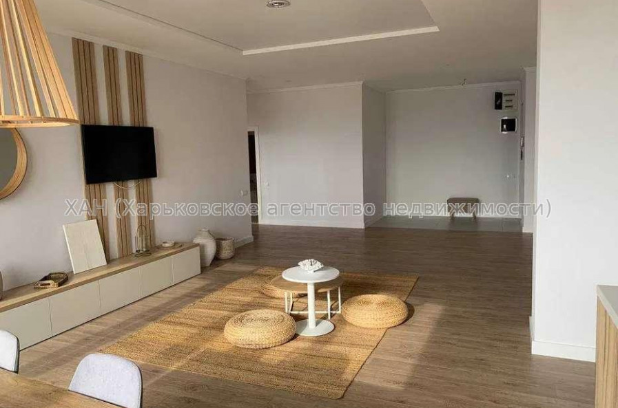 Продам квартиру, Культуры ул. , 3  ком., 119 м², авторский дизайн 