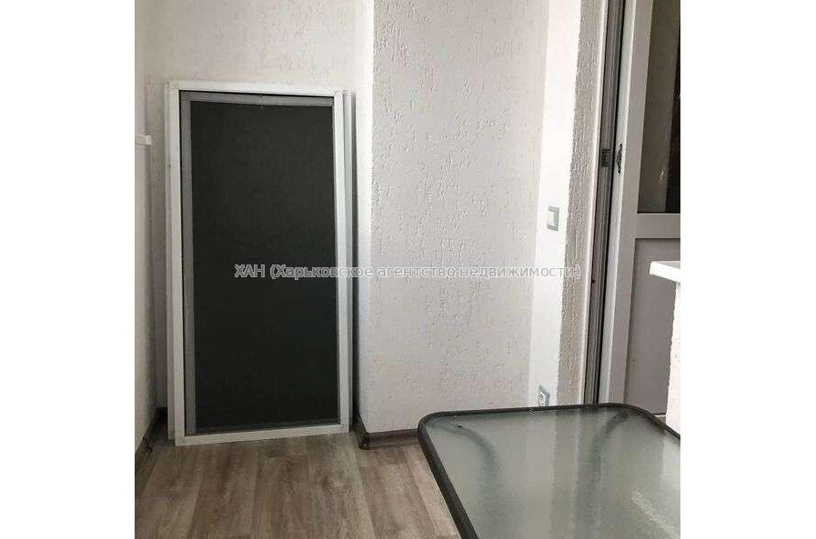 Продам квартиру, Гвардейцев Широнинцев ул. , 3 кім., 64 м², евроремонт 