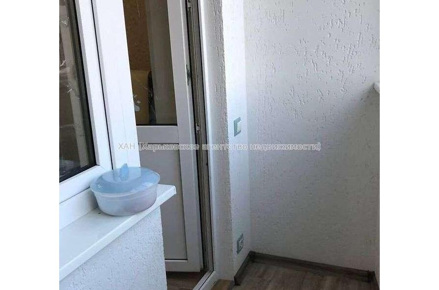 Продам квартиру, Гвардейцев Широнинцев ул. , 3 кім., 64 м², евроремонт 