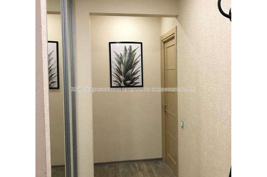 Продам квартиру, Гвардейцев Широнинцев ул. , 3 кім., 64 м², евроремонт 