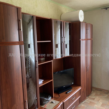 Продам квартиру, Золочевская ул. , 1 кім., 27 м², косметический ремонт 