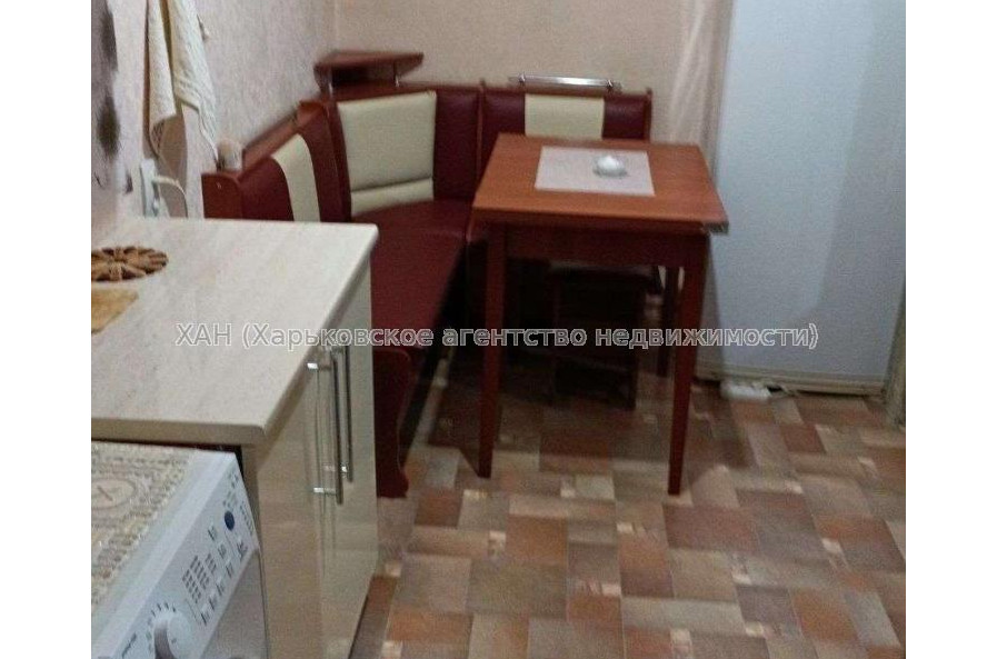Продам квартиру, Золочевская ул. , 1  ком., 27 м², косметический ремонт 