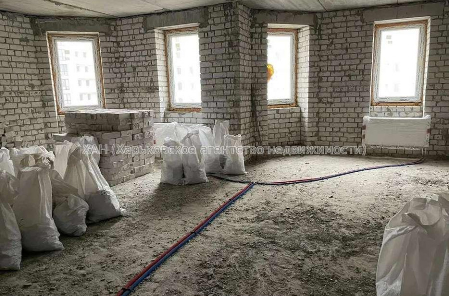 Продам квартиру, Профессорская ул. , 2  ком., 71 м², без внутренних работ 