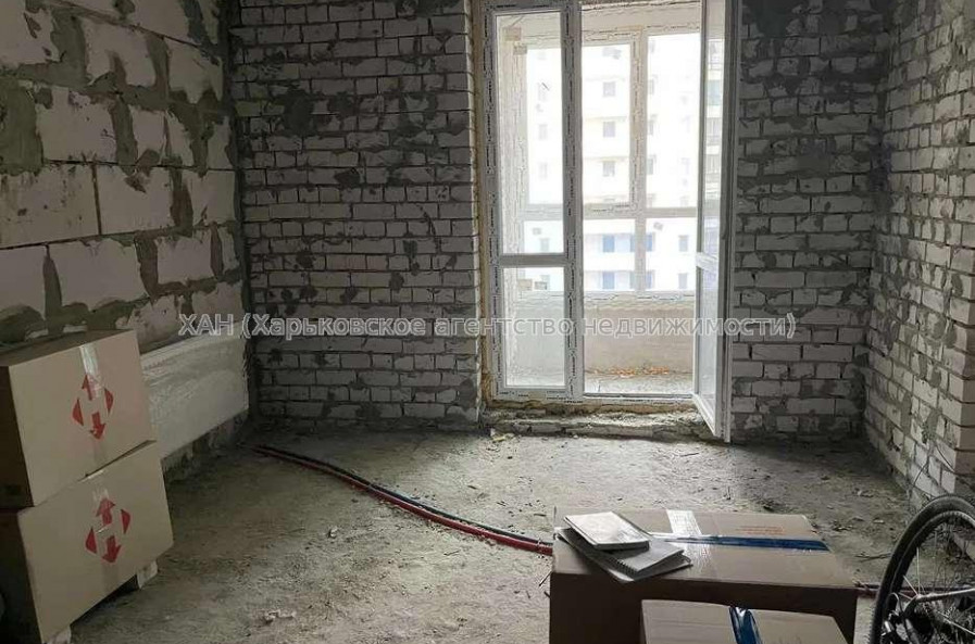 Продам квартиру, Профессорская ул. , 2  ком., 71 м², без внутренних работ 