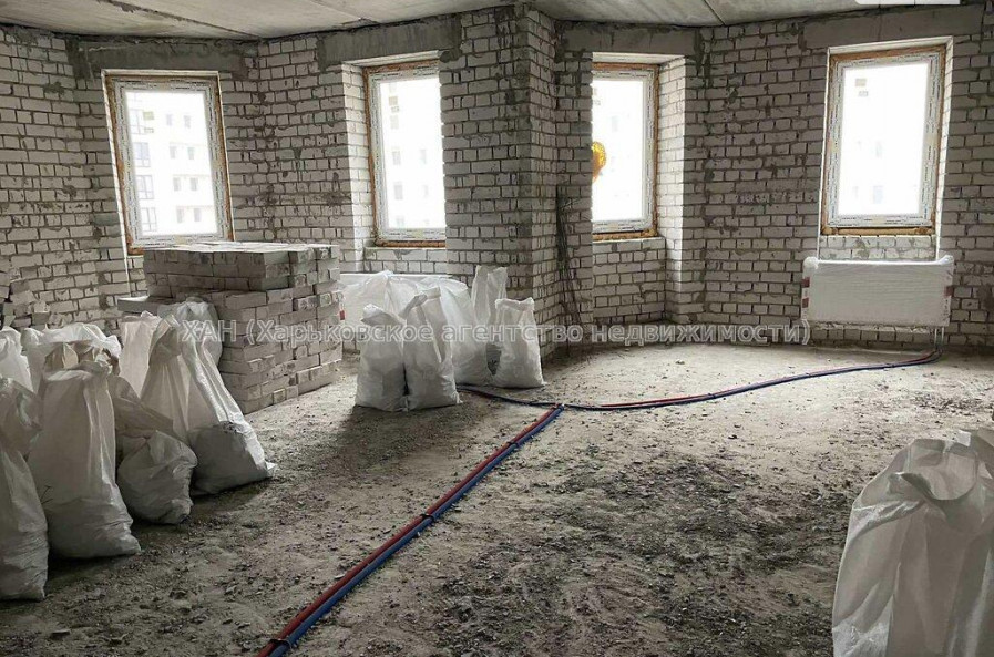 Продам квартиру, Профессорская ул. , 2  ком., 71 м², без внутренних работ 