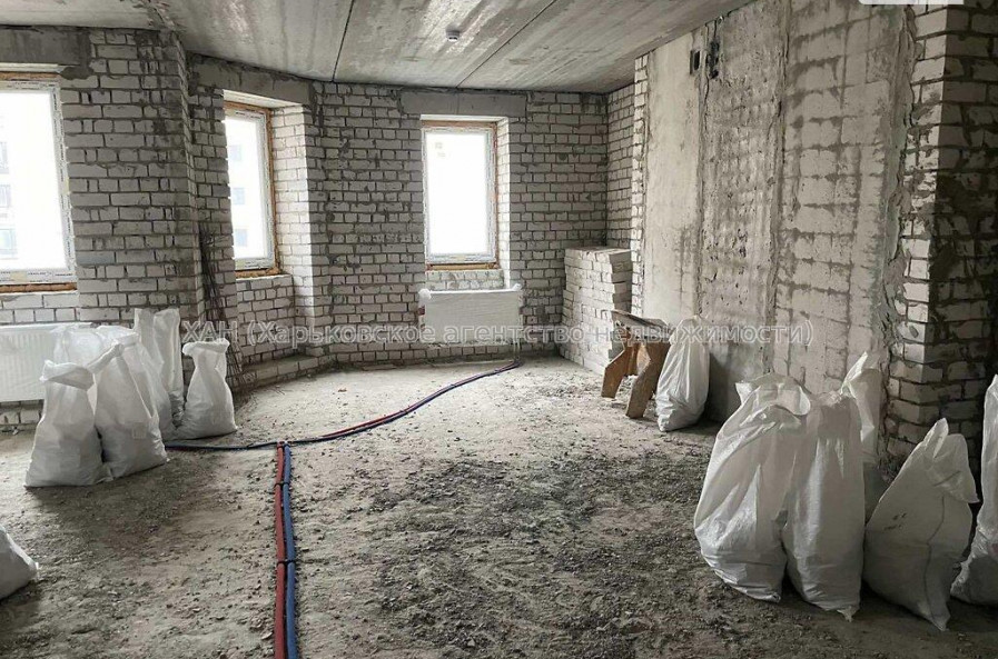 Продам квартиру, Профессорская ул. , 2  ком., 71 м², без внутренних работ 
