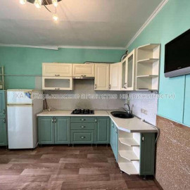Продам квартиру, Кричевского ул. , 1 кім., 66 м², капитальный ремонт