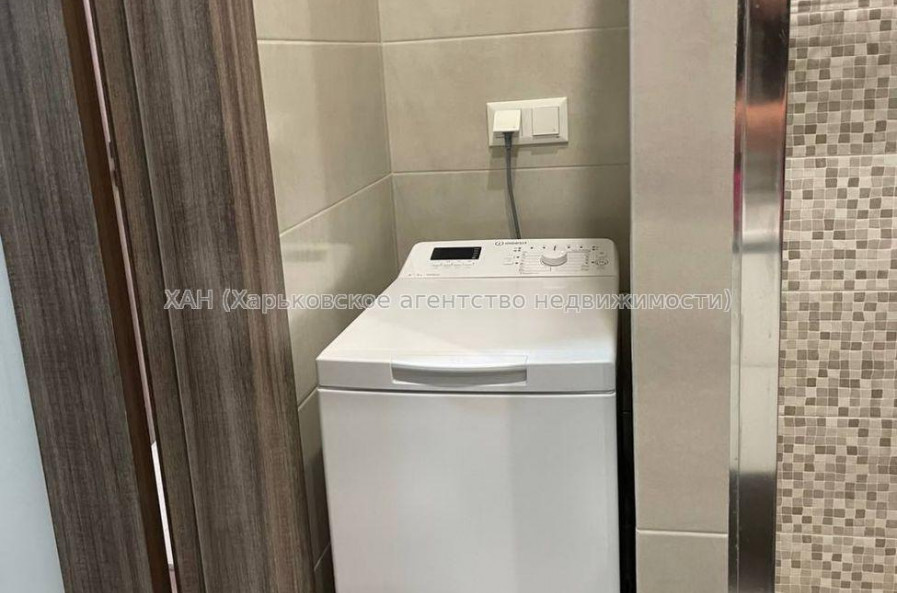 Продам квартиру, Дача 55 ул. , 1 кім., 42 м², евроремонт 