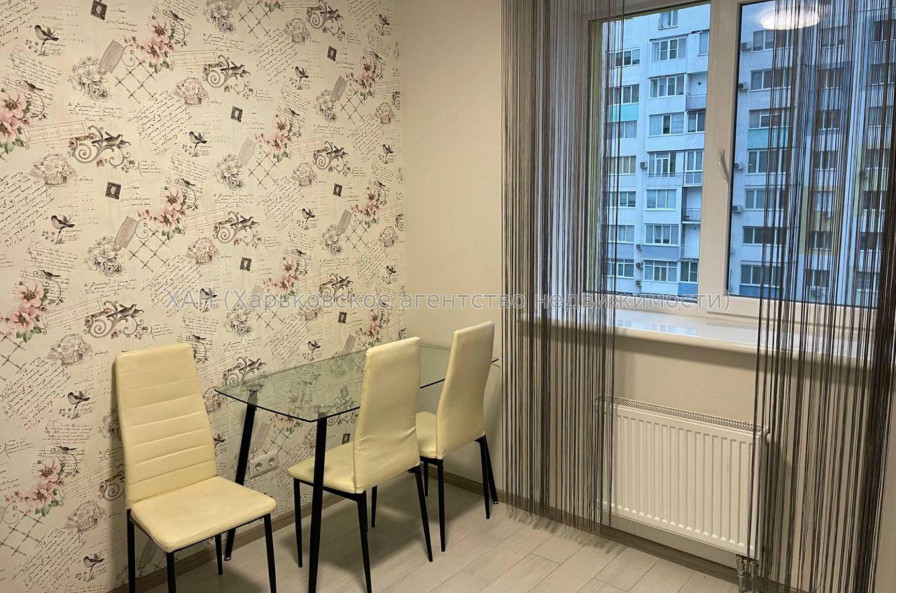 Продам квартиру, Дача 55 ул. , 1 кім., 42 м², евроремонт 