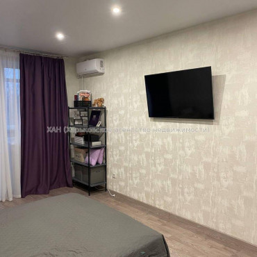 Продам квартиру, Дача 55 ул. , 1 кім., 42 м², евроремонт 