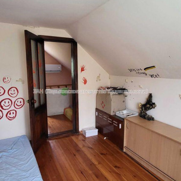 Продам будинок, 1 Мая ул. , 102.50 м², 25 соток, евроремонт 